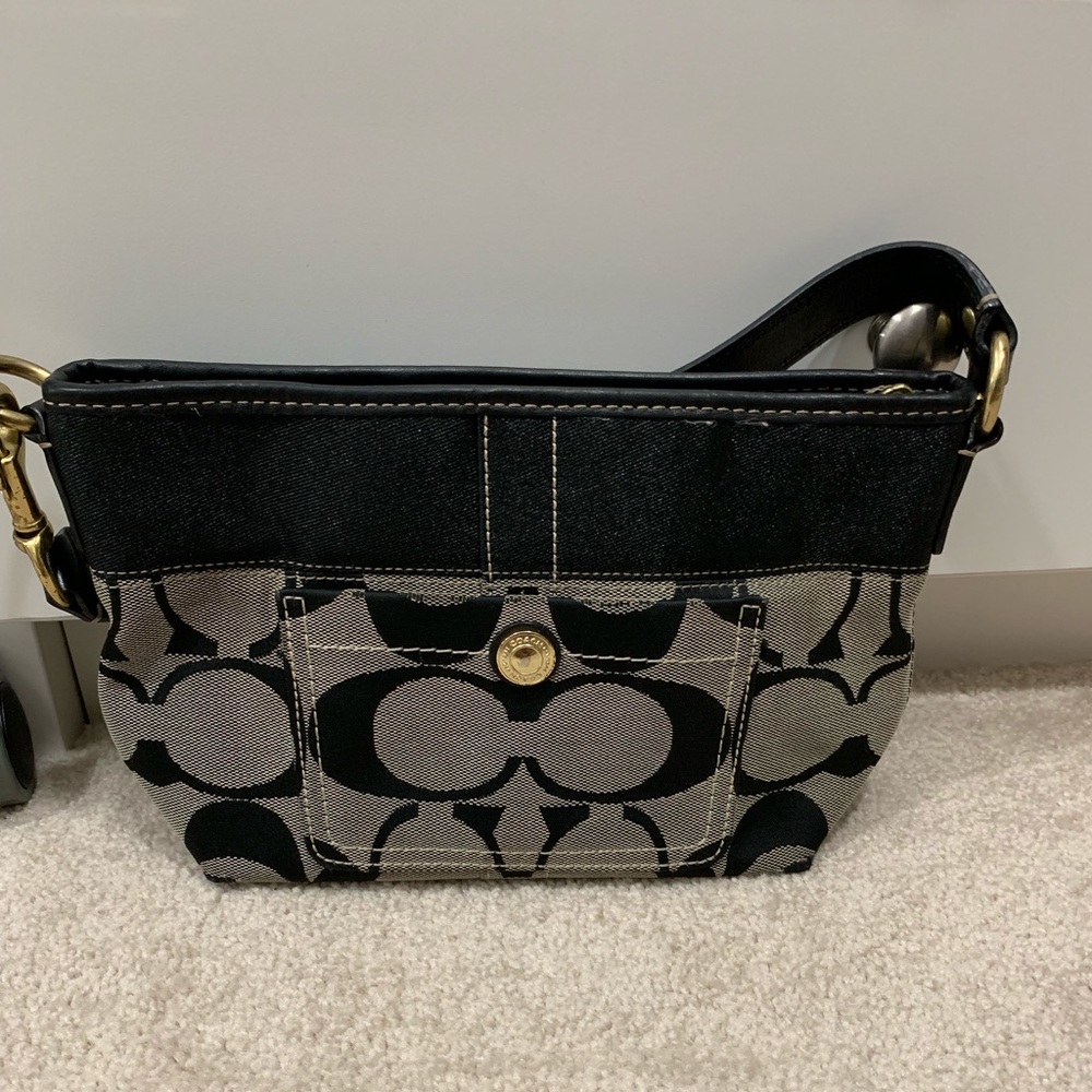 Coach purses!!💜💜💜